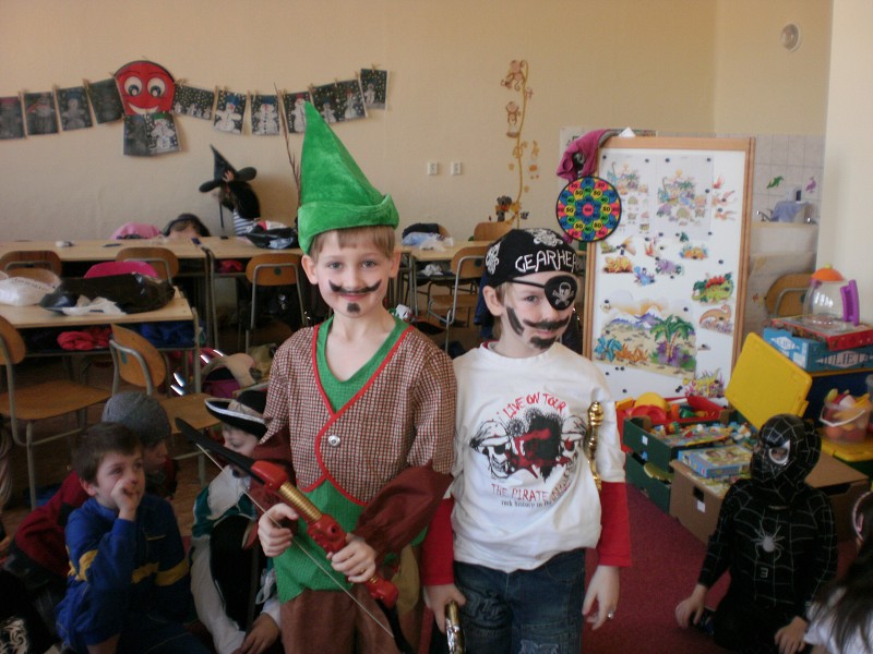 Maškarní karneval v družině 2011