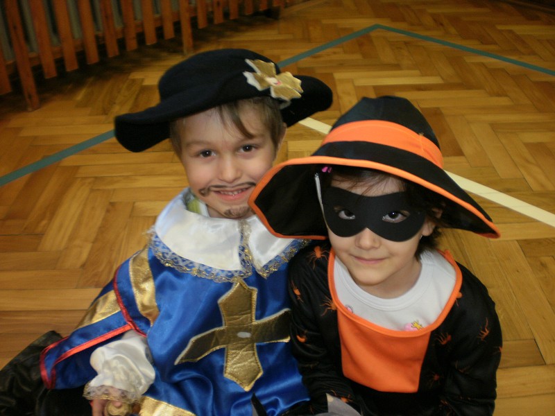 Maškarní karneval v družině 2011