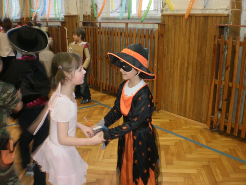 Maškarní karneval v družině 2011