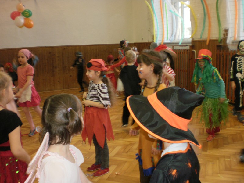 Maškarní karneval v družině 2011