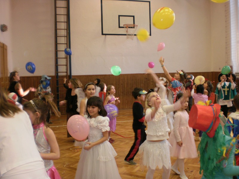 Maškarní karneval v družině 2011