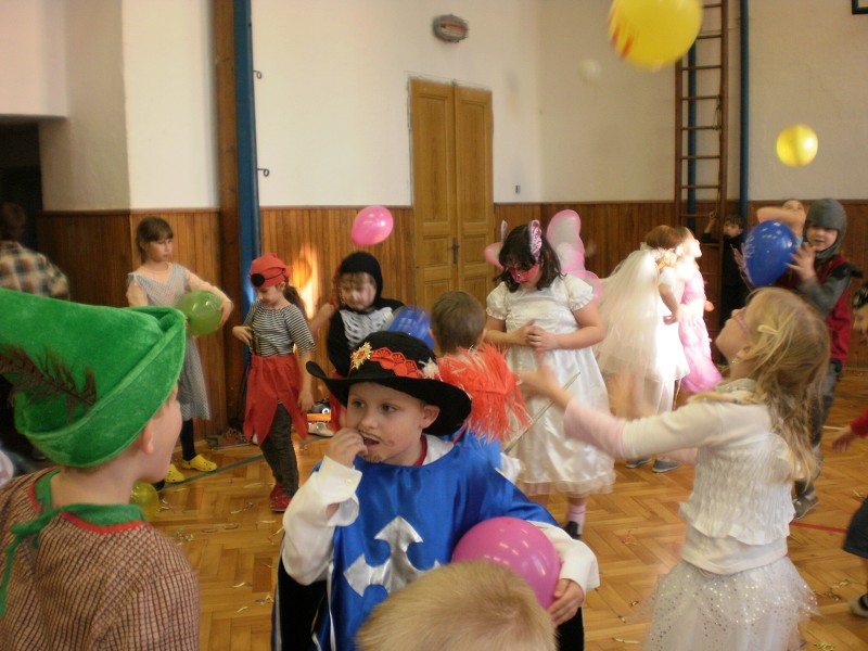 Maškarní karneval v družině 2011