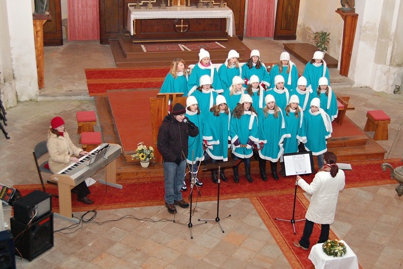 Adventní koncert 2010 v řenečském kostele
