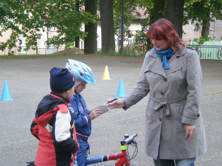 Na dopravním hřišti s policií