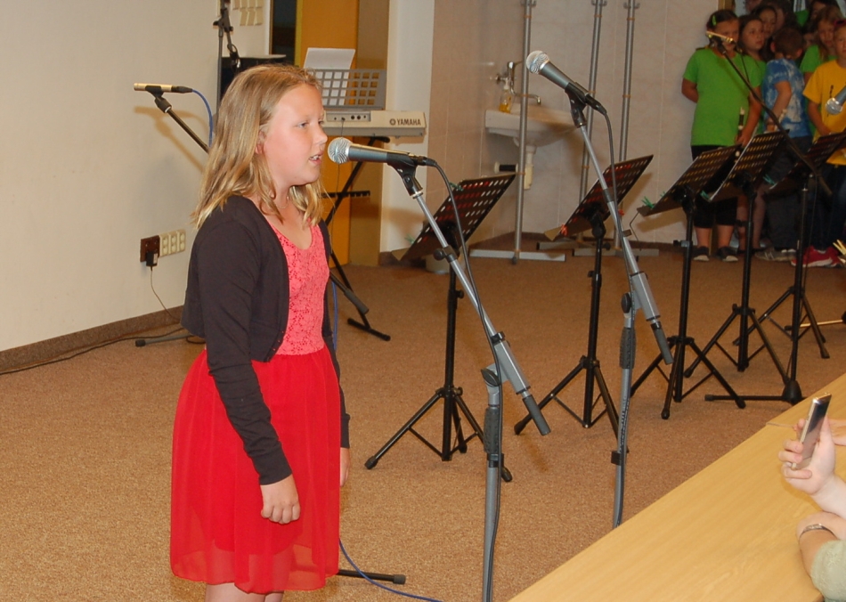 Kluci a holky z naší školky? …a skřivánci