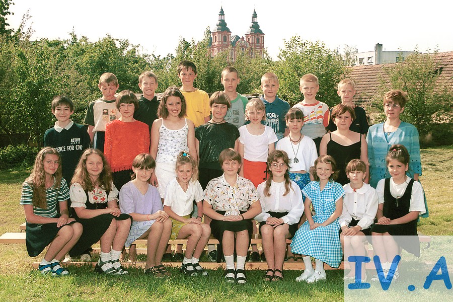 FOTOGALERIE TŘÍD - 1999/2000