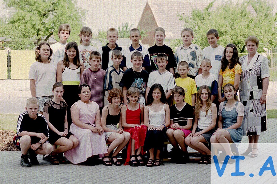 FOTOGALERIE TŘÍD - 1999/2000